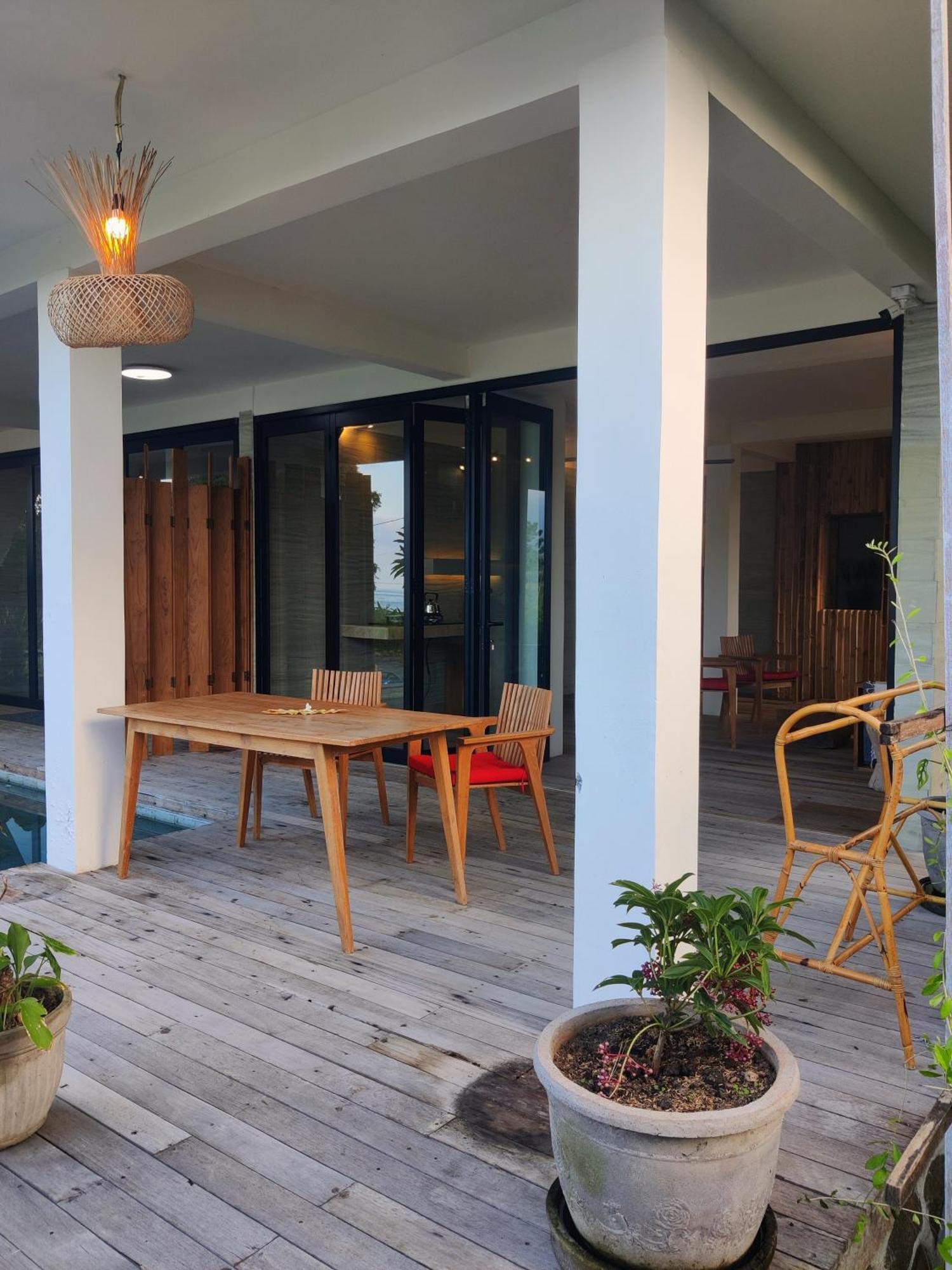 Apartment Joglo Apong Beachfront Tegallengah
