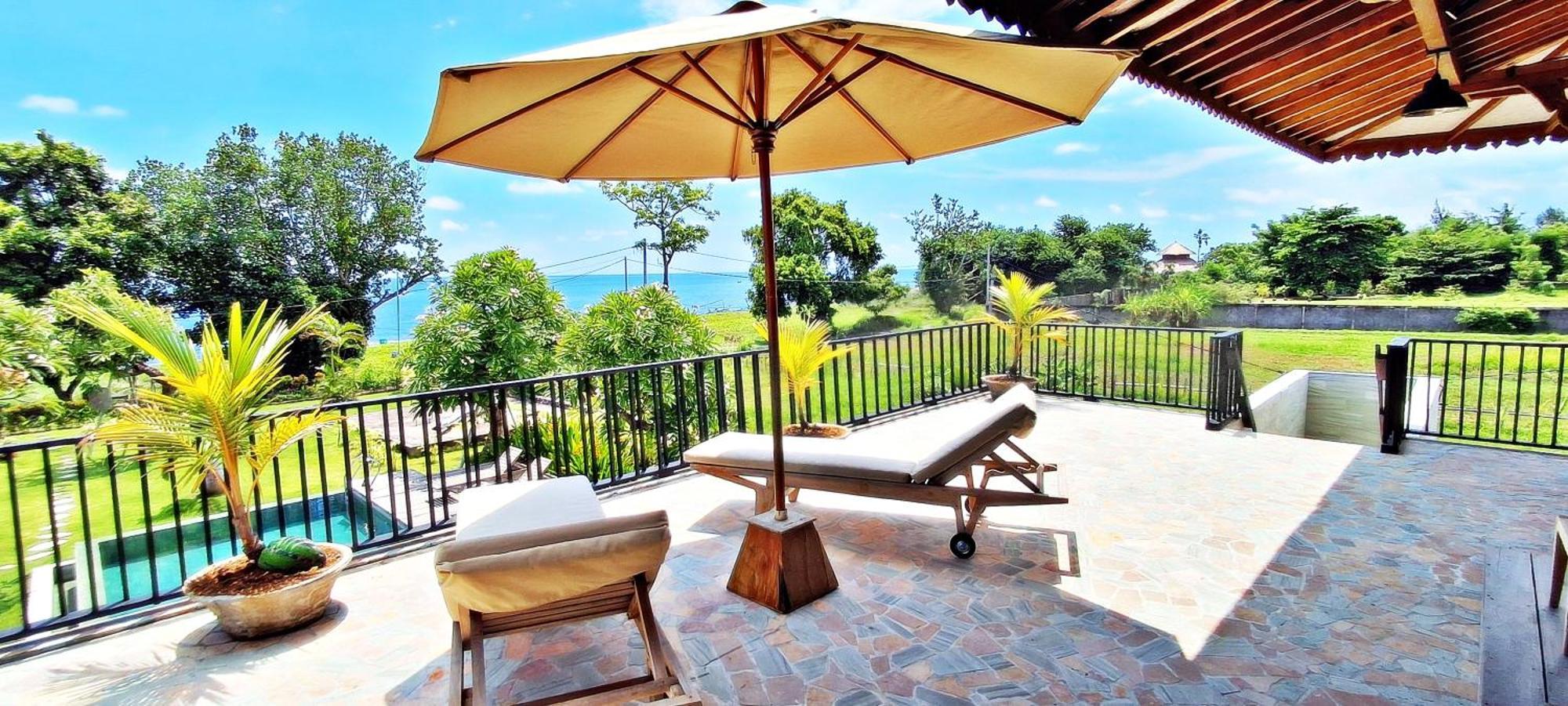 Apartment Joglo Apong Beachfront