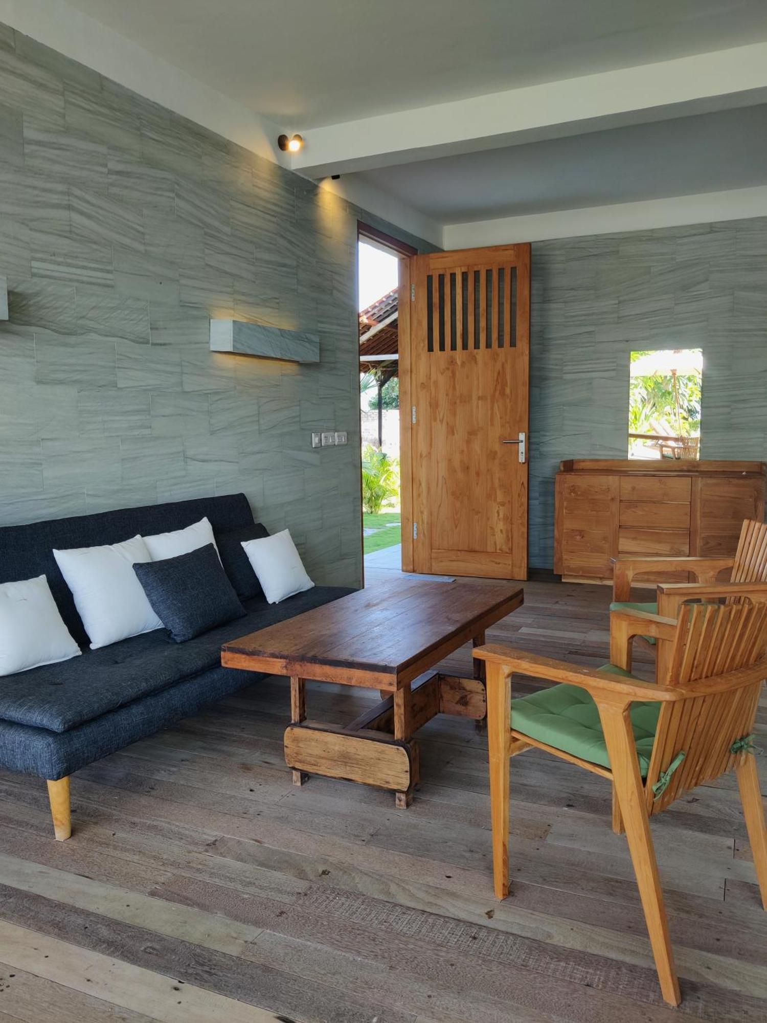 Apartment Joglo Apong Beachfront Tegallengah