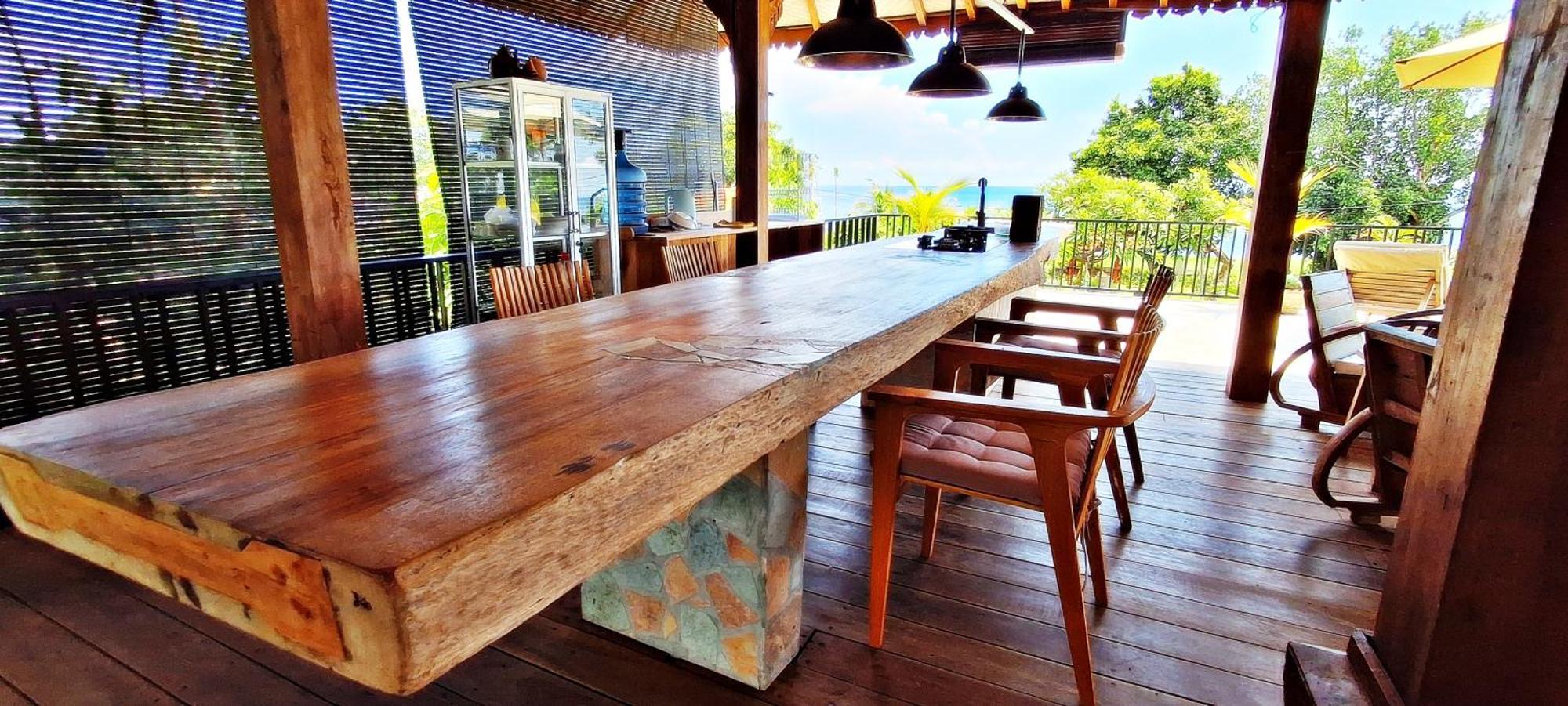 Apartment Joglo Apong Beachfront Tegallengah